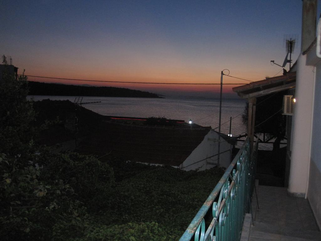 Gorgona Apartamento Milína Exterior foto