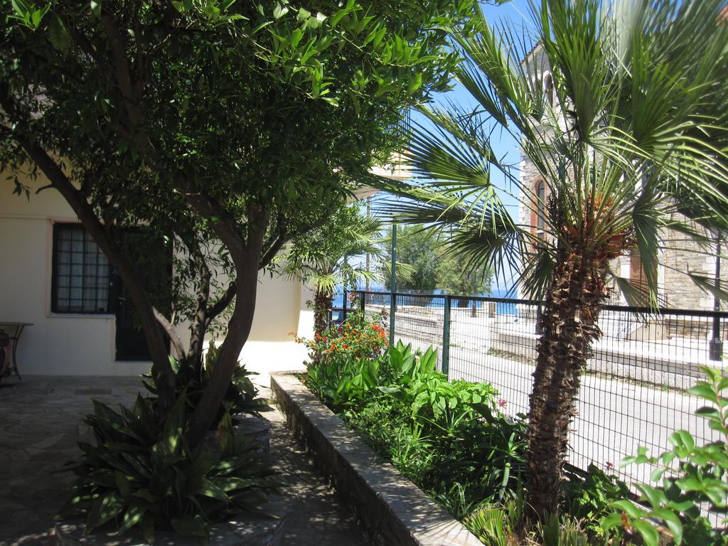 Gorgona Apartamento Milína Exterior foto