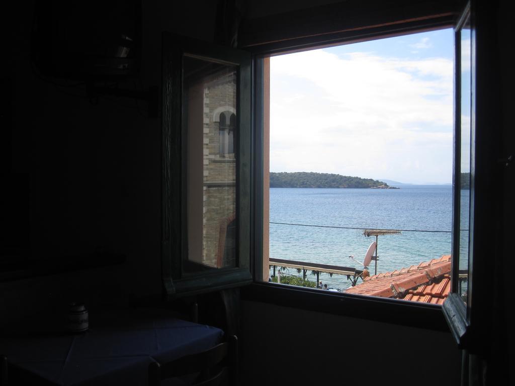Gorgona Apartamento Milína Exterior foto