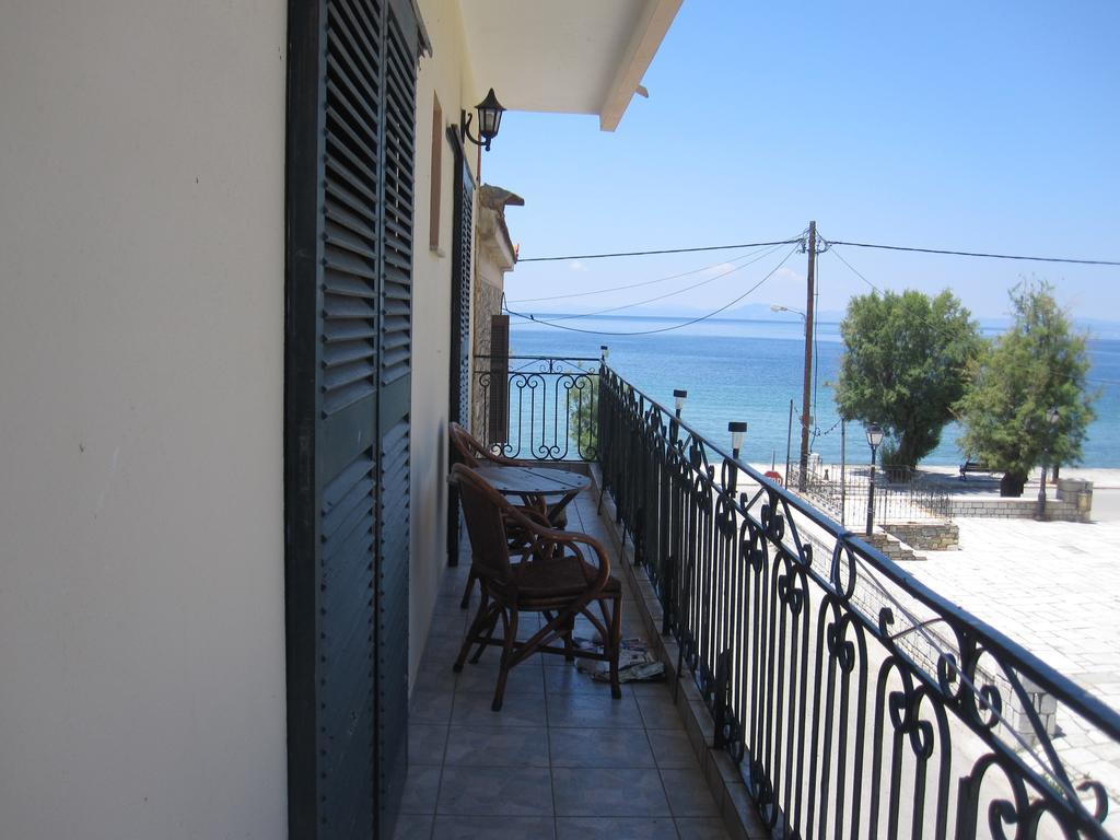 Gorgona Apartamento Milína Exterior foto